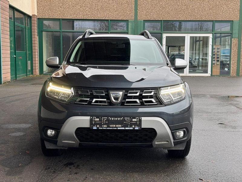 Gebraucht Dacia Duster Prestige 150 PS (110 kW) 2021 Grau SUV