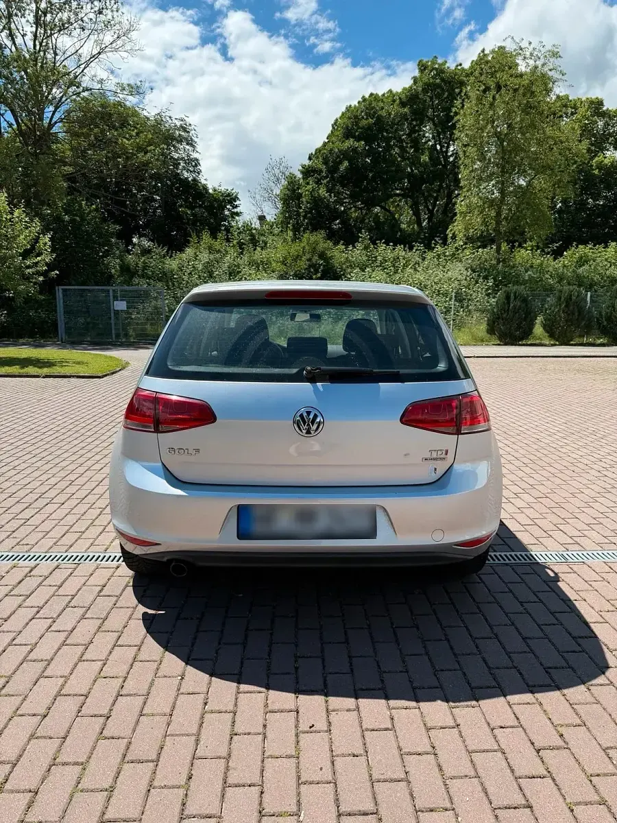 Gebraucht VW Golf VII 105 PS (77 kW) 2013 Silber Kleinwagen