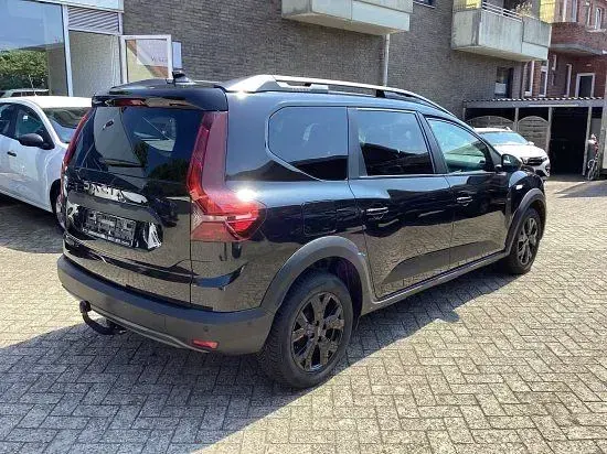 Gebraucht Dacia Jogger Extreme 110 PS (80 kW) 2025 Perlmuttschwarz Van / Kleinbus