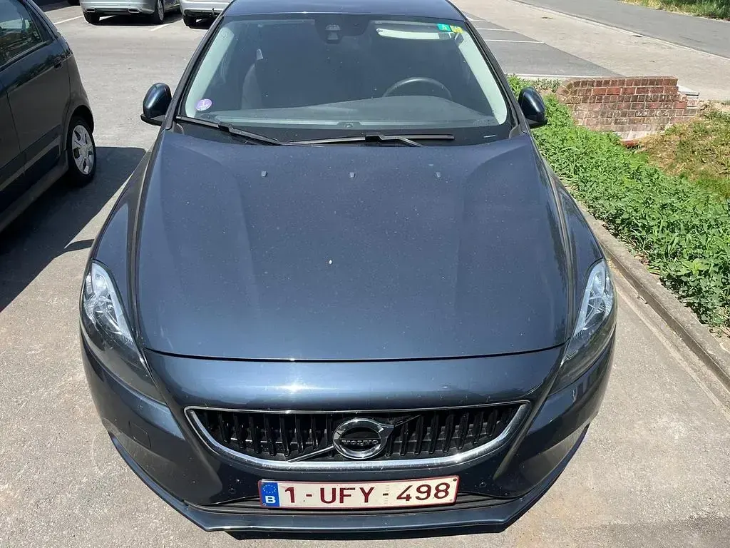 Gebraucht Volvo V40 122 PS (89 kW) 2018 Blau Limousine