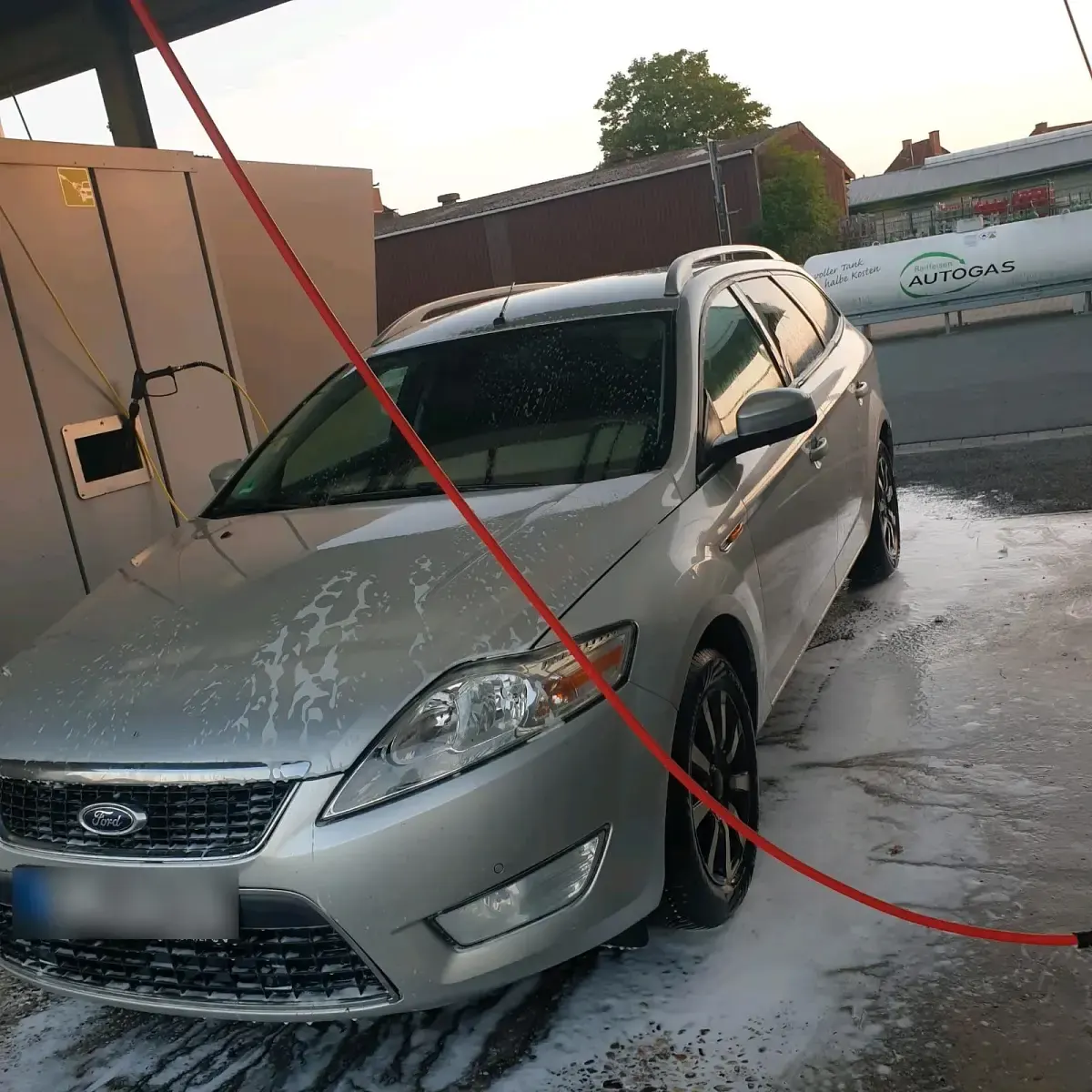 Gebraucht Ford Mondeo 125 PS (91 kW) 2009 Silber Kombi