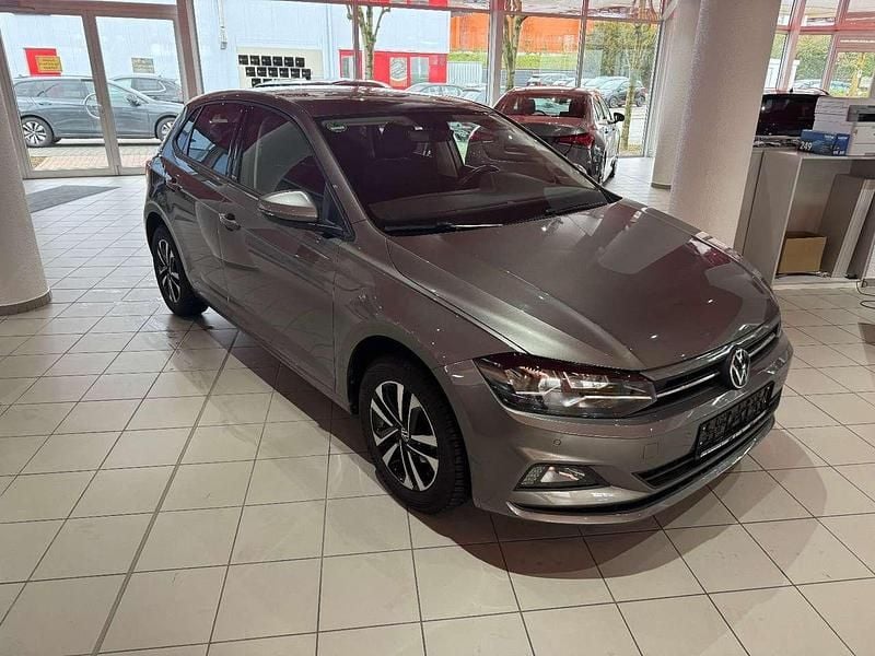 Gebraucht VW Polo United 95 PS (69 kW) 2021 Limestone grey metallic Kleinwagen
