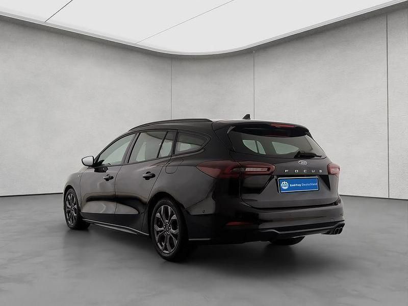 Gebraucht Ford Focus ST-Line 116 PS (85 kW) 2024 Agate black metallic Kombi