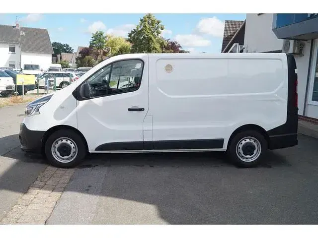 Gebraucht Renault Trafic 120 PS (88 kW) 2021 Van / Kleinbus
