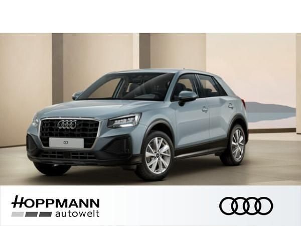 Grau (pfeilgrau perleffekt) Neu 2025 Audi Q2 Comfort SUV | 28.491 € (Superpreis) - Bild 1/4