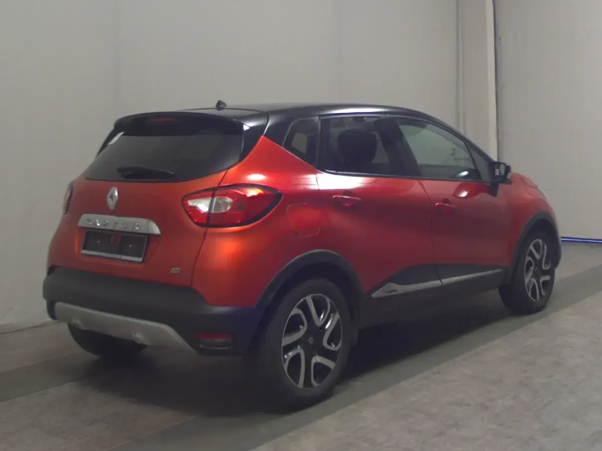 Usata Renault Captur 90 CV (66 kW) 2014 Rosso SUV