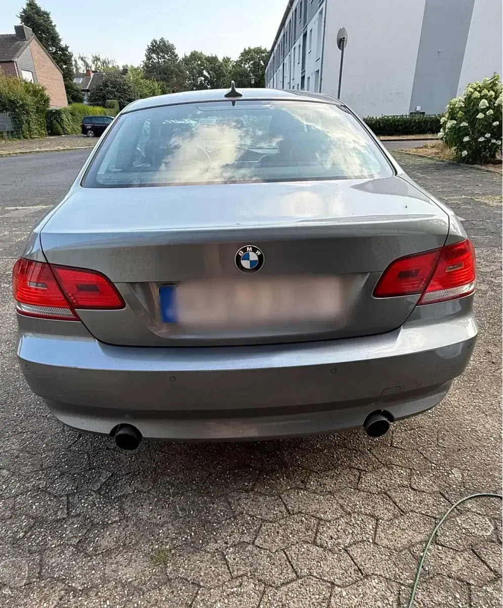 Gebraucht BMW 335 306 PS (225 kW) 2006 Silber Coupé
