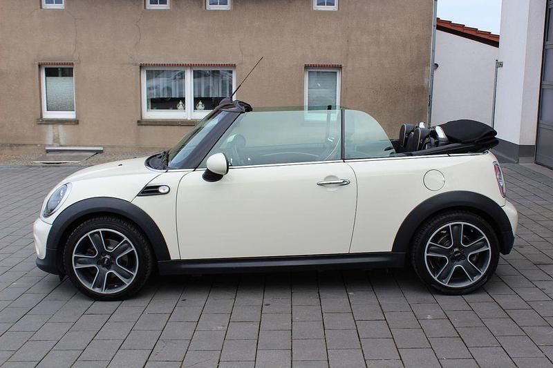 Gebraucht Mini Cooper Cabriolet 122 PS (89 kW) 2014 Weiß Cabrio
