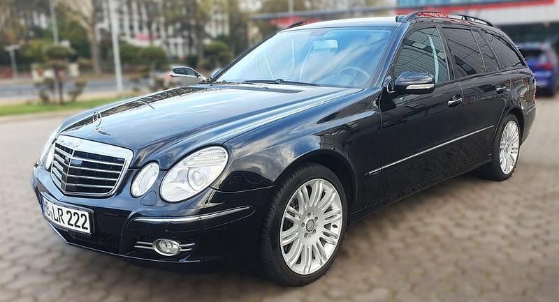Schwarz Gebraucht 2008 Mercedes E350 Avantgarde Kombi | 12.999 € - Bild 1/4