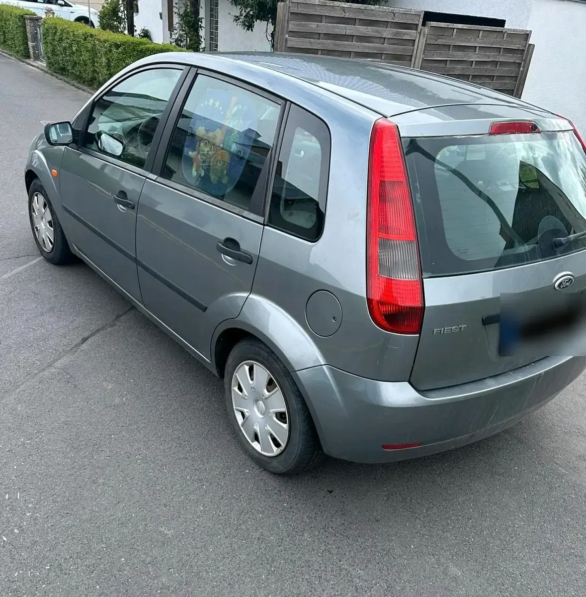 Gebraucht Ford Fiesta 101 PS (74 kW) 2003 Silber Kleinwagen