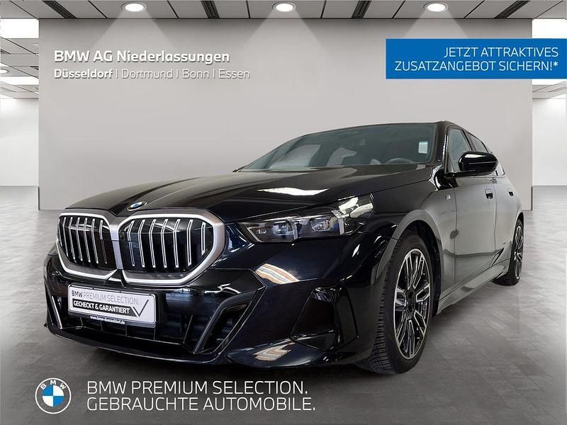 Schwarz Gebraucht 2025 BMW 520 Comfort Edition Kombi | 53.999 € (Fairer Preis) - Bild 1/4