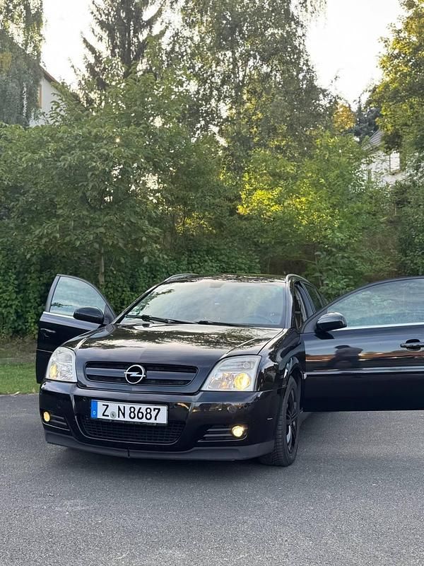 Gebraucht Opel Signum 150 PS (110 kW) 2004 Schwarz Kleinwagen