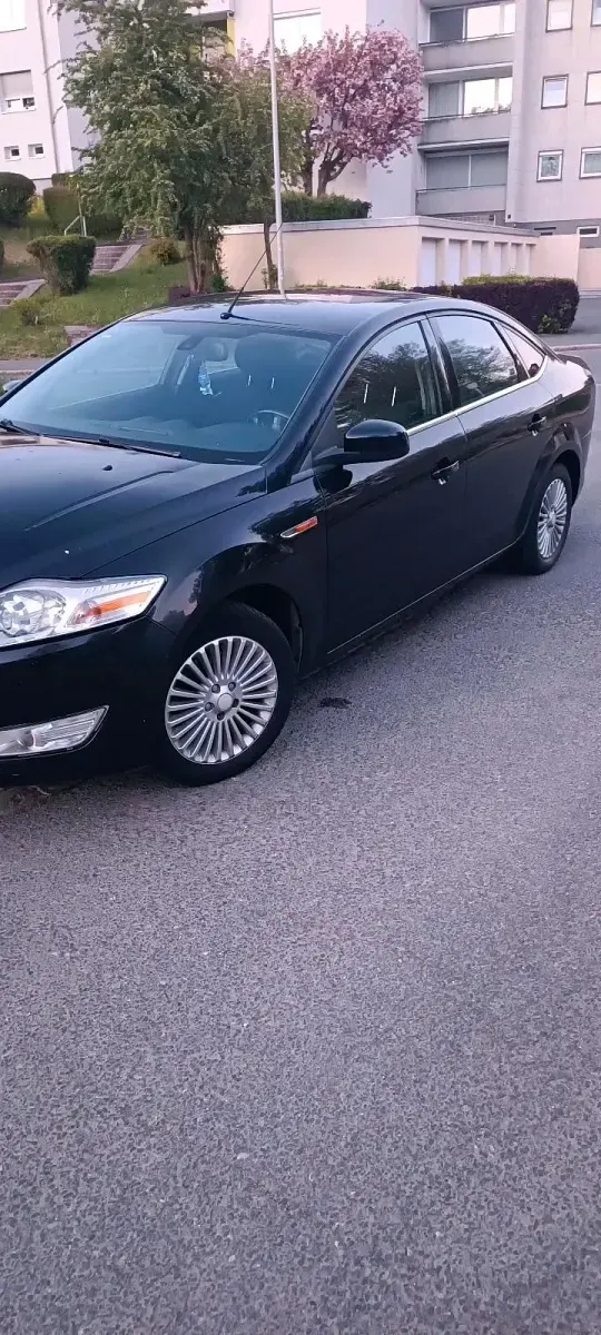 Gebraucht Ford Mondeo 125 PS (91 kW) 2008 Schwarz Limousine