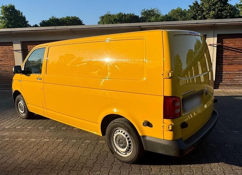 Second-hand VW Transporter 102 CP (75 kW) 2016 Galben Van