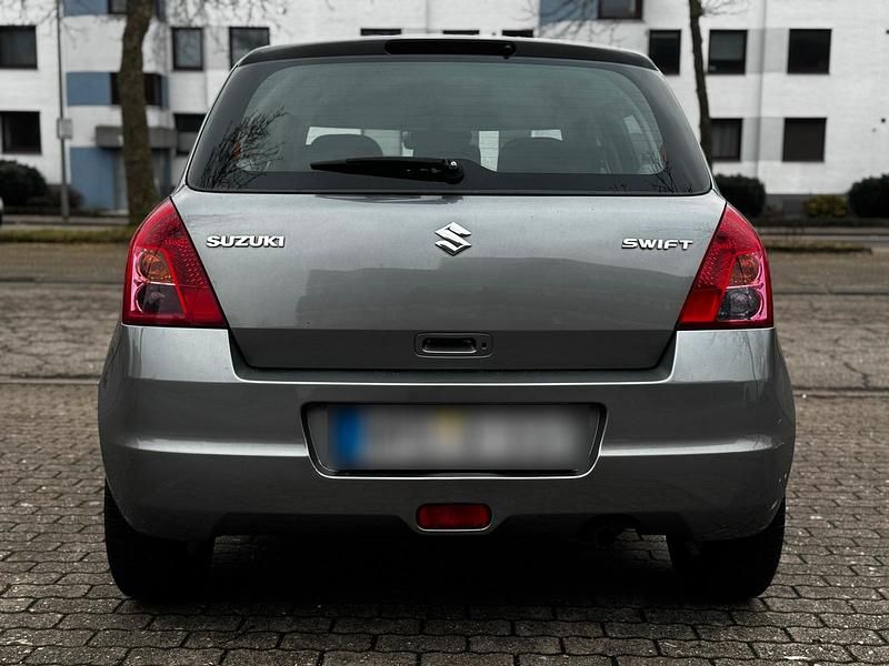 Gebraucht Suzuki Swift 92 PS (67 kW) 2008 Grau Kleinwagen