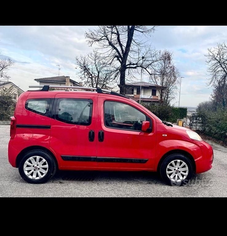 Gebraucht Fiat Qubo Easy 77 PS (56 kW) 2012 Rot Van / Kleinbus