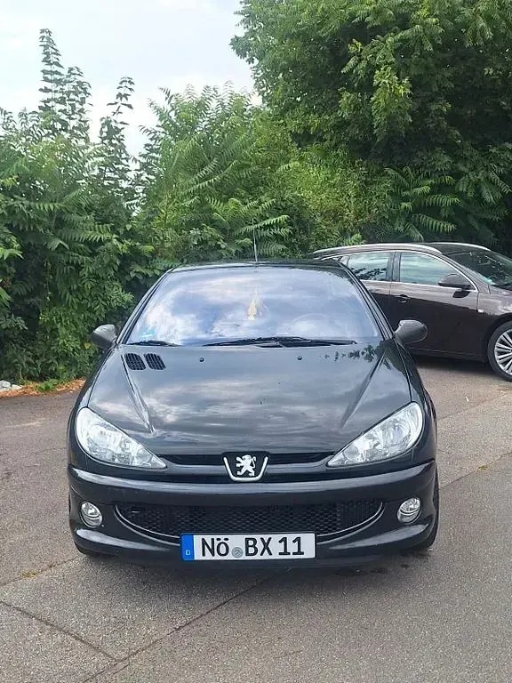 Gebraucht Peugeot 206 CC 109 PS (80 kW) 2006 Schwarz Cabrio
