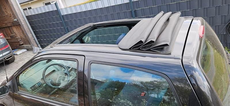 Second-hand Renault Twingo 75 CP (55 kW) 2003 Negru Hatchback