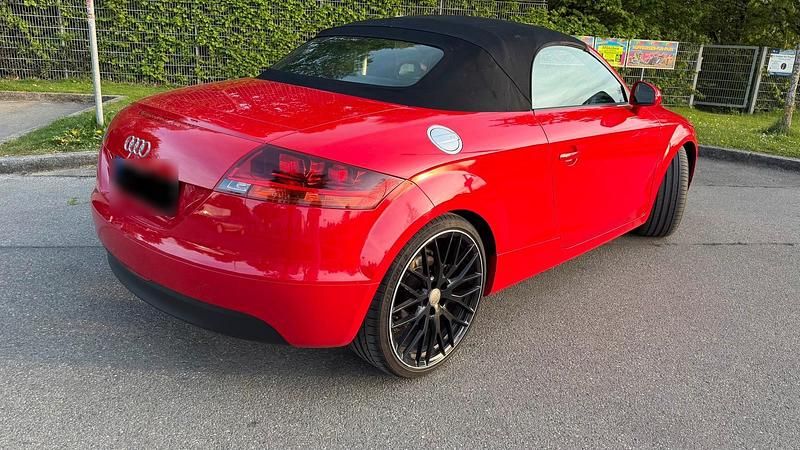Gebraucht Audi TT 198 PS (145 kW) 2007 Rot Coupé