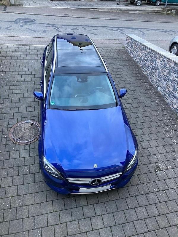 Blau Gebraucht 2017 Mercedes C350e Kombi | 19.100 € (Guter Preis) - Bild 1/4