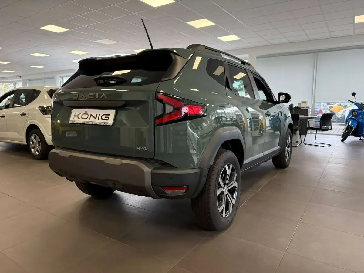 Gebraucht Dacia Duster Extreme 131 PS (96 kW) 2025 Safarigrüngrau SUV