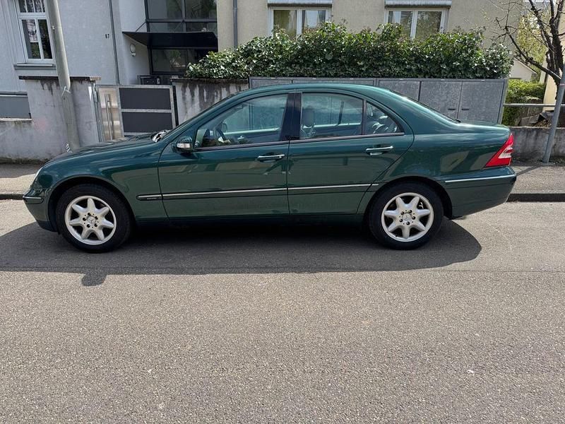 Gebraucht Mercedes C240 170 PS (125 kW) 2000 Grün Limousine