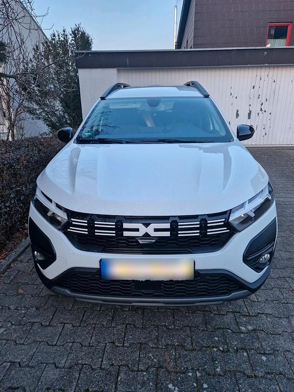 Gebraucht Dacia Jogger Extreme 100 PS (73 kW) 2023 Weiß Van / Kleinbus
