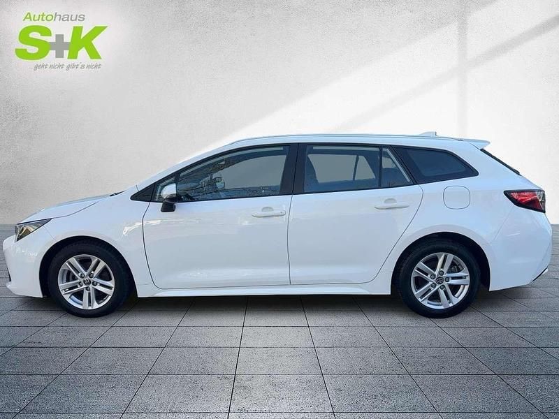 Gebraucht Toyota Corolla Basis 141 PS (103 kW) 2023 Schneeweiß Kombi
