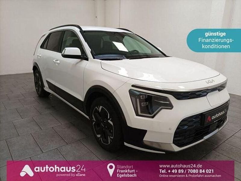 Second-hand Kia e-Niro Inspiration 150 kW (204 CP) 2023 Alb SUV