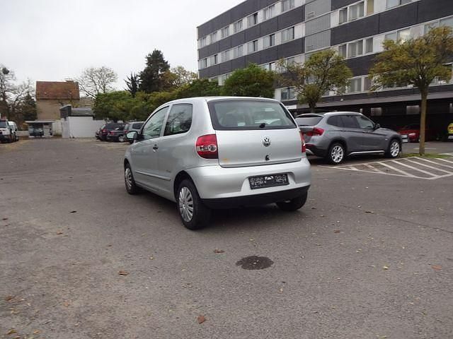 Gebraucht VW Fox 54 PS (39 kW) 2008 Grau Kleinwagen