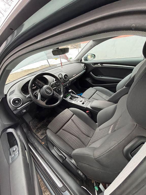 Gebraucht Audi A3 Ambiente 116 PS (85 kW) 2017 Grau Limousine