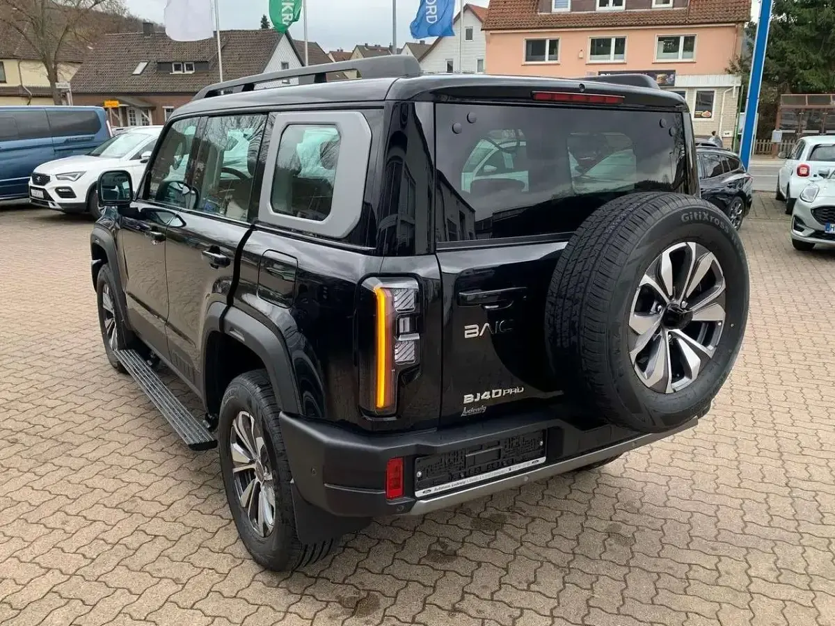 Ny Baic BJ40 234 HK (172 kW) 2026 Sort SUV