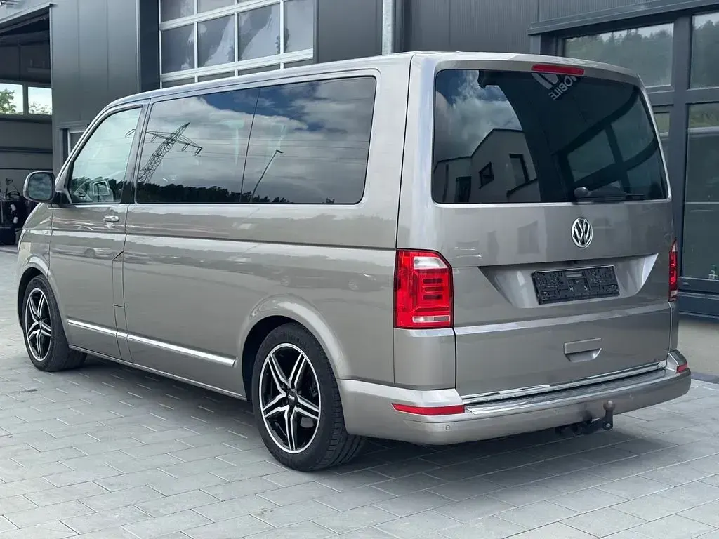 Gebraucht VW T6 Generation Six 199 PS (146 kW) 2019 Beige Van