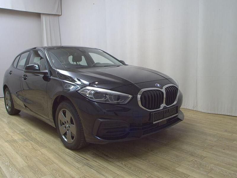 Gebraucht BMW 118 Advantage 150 PS (110 kW) 2023 Schwarz ii Kleinwagen
