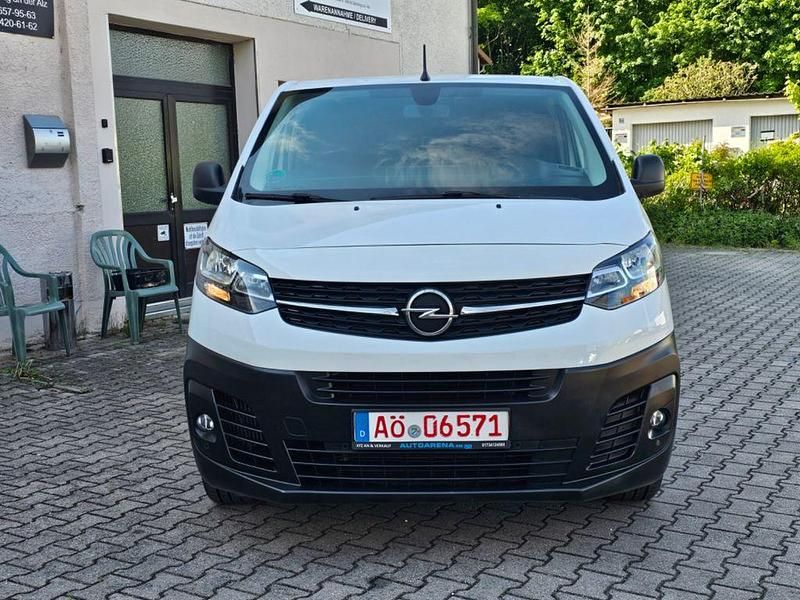 Gebraucht Opel Vivaro 150 PS (110 kW) 2020 Weiß Van / Kleinbus