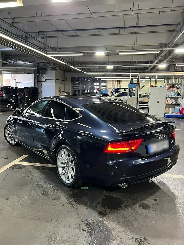 Gebraucht Audi A7 Comfort 245 PS (180 kW) 2014 Blau Kleinwagen