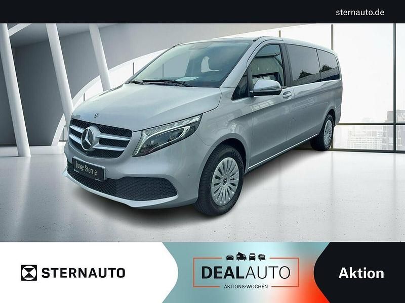 Brillantsilber metallic Gebraucht 2022 Mercedes V250 Van / Kleinbus | 54.990 € (Fairer Preis) - Bild 1/4