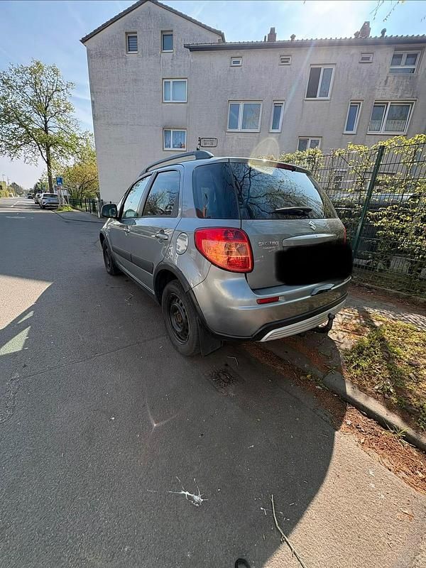 Usado Suzuki SX4 120 HP (88 kW) 2006 Cinzento Sedan