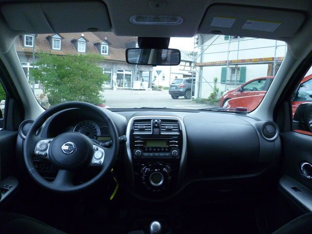 Gebraucht Nissan Micra Acenta 80 PS (58 kW) 2016 Violett metallic Kleinwagen