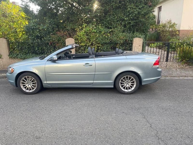 Gebraucht Volvo C70 Kinetic 140 PS (102 kW) 2008 Silber Cabrio