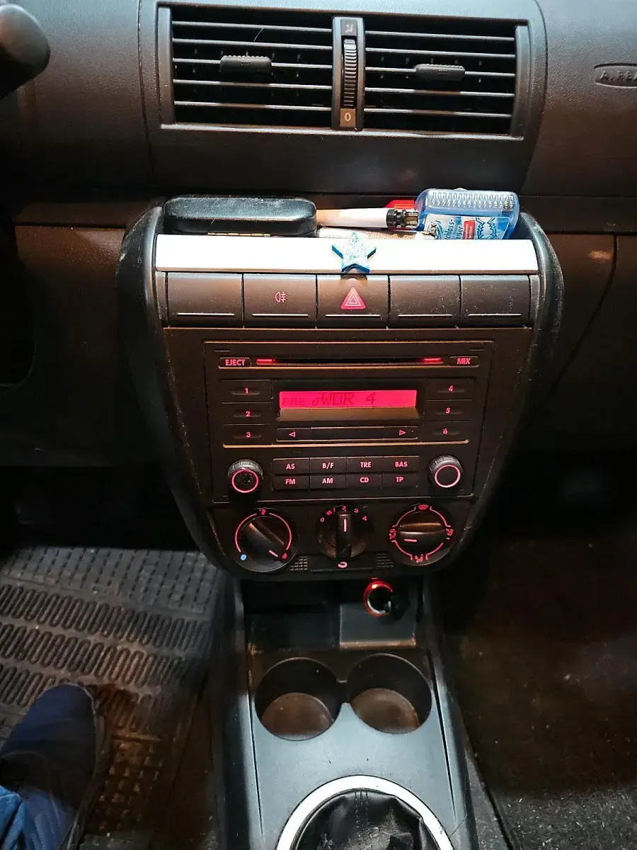 Gebraucht VW Fox 55 PS (40 kW) 2004 Blau Kleinwagen