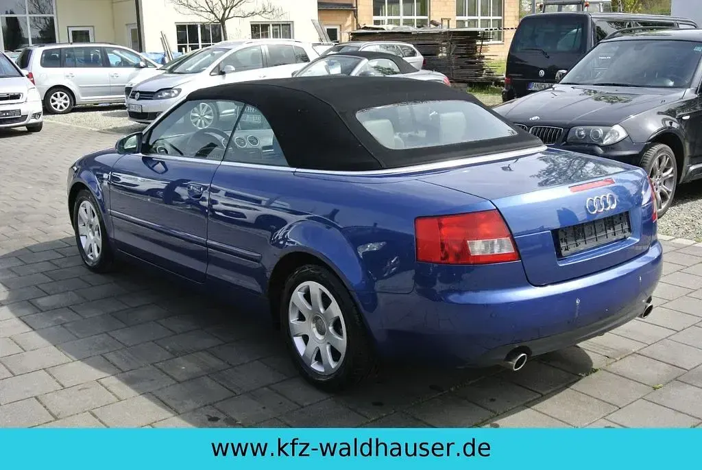 Gebraucht Audi A4 Cabriolet 170 PS (125 kW) 2002 Blau Cabrio