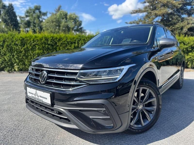 Schwarz Gebraucht 2022 VW Tiguan Allspace SUV | 27.799 € (Fairer Preis) - Bild 1/4