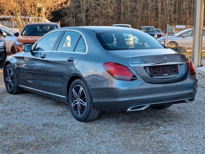 Grau Gebraucht 2020 Mercedes C180 Limousine | 28.970 € (Guter Preis) - Bild 1/4