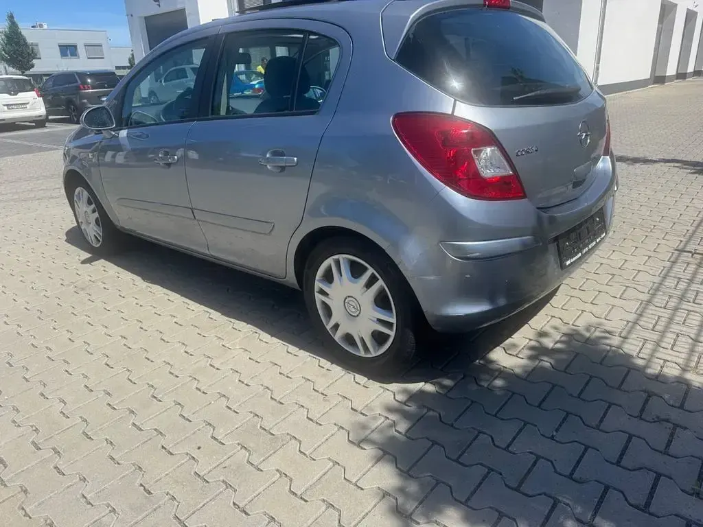 Gebraucht Opel Corsa Cosmo 80 PS (58 kW) 2007 Silber Kleinwagen