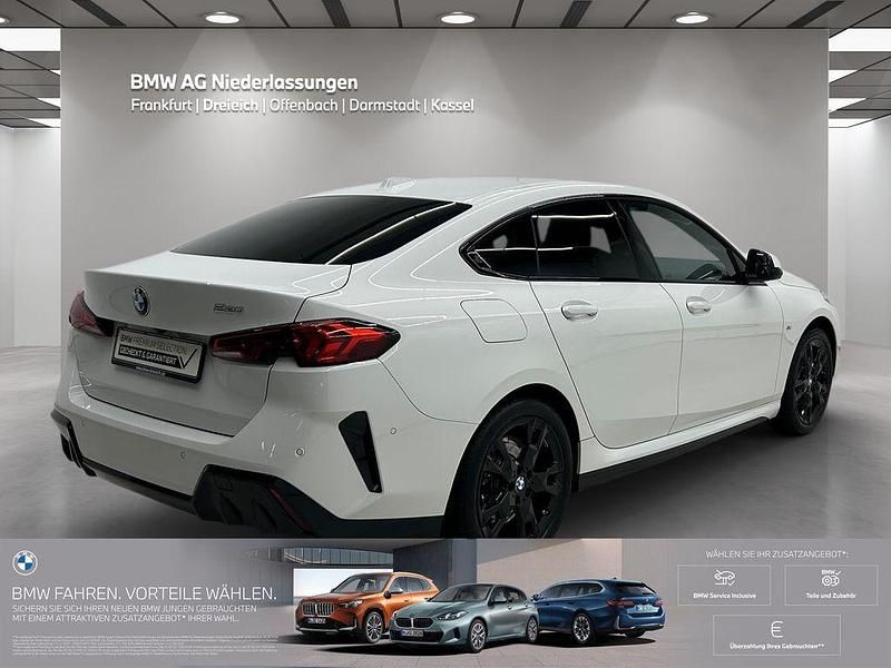 Gebraucht BMW 220 Shadowline 156 PS (114 kW) 2025 Weiß Coupé