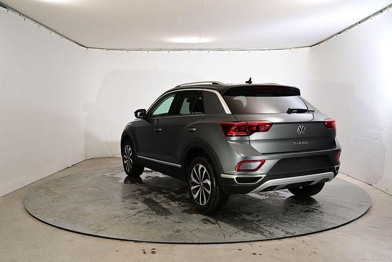 Neu VW T-Roc Style 150 PS (110 kW) 2026 Grau SUV