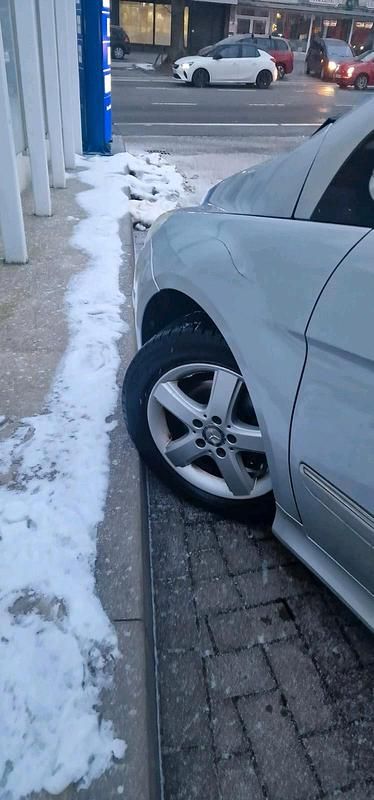 Gebraucht Mercedes 200 143 PS (105 kW) 2007 Silber Kleinwagen