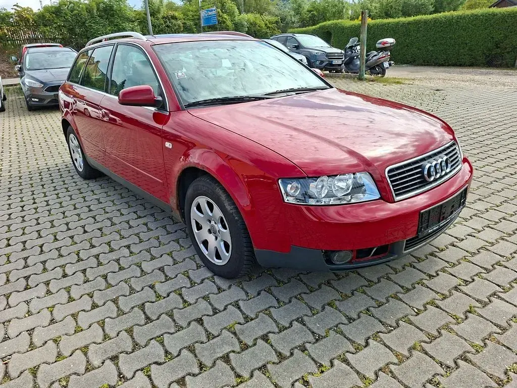 Gebraucht Audi A4 131 PS (96 kW) 2002 Rot Kombi
