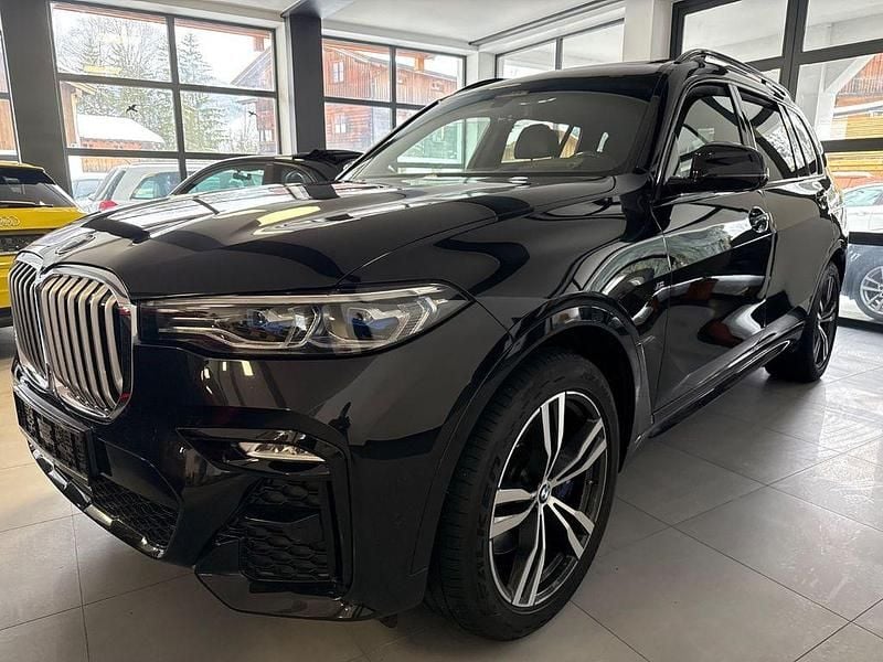 Gebraucht BMW X7 M Sport 340 PS (250 kW) 2022 Schwarz SUV